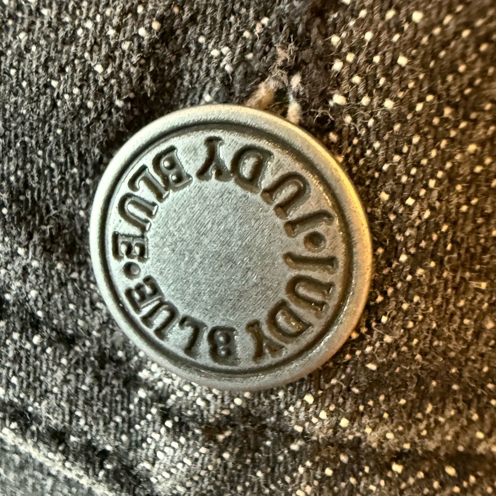 Judy Blue washed black denim jacket - Picture 4 of 6